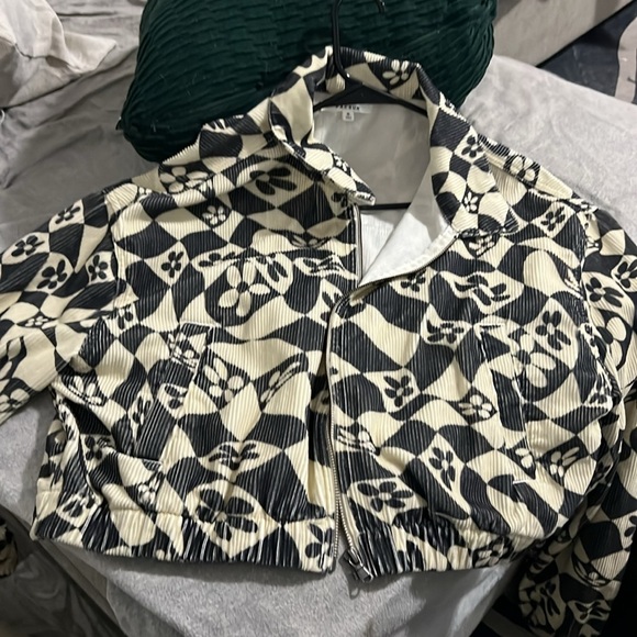 0055 PacSun Warped Floral Cropped Jacket sz M - Picture 6 of 6